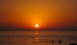 一半海水一半火焰在线观看,探寻神秘海域的火焰之谜